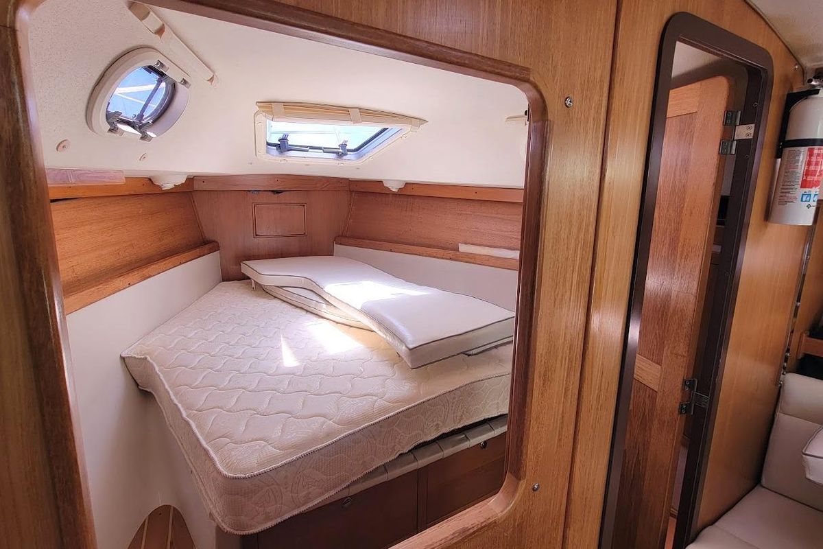 2006 Catalina 310