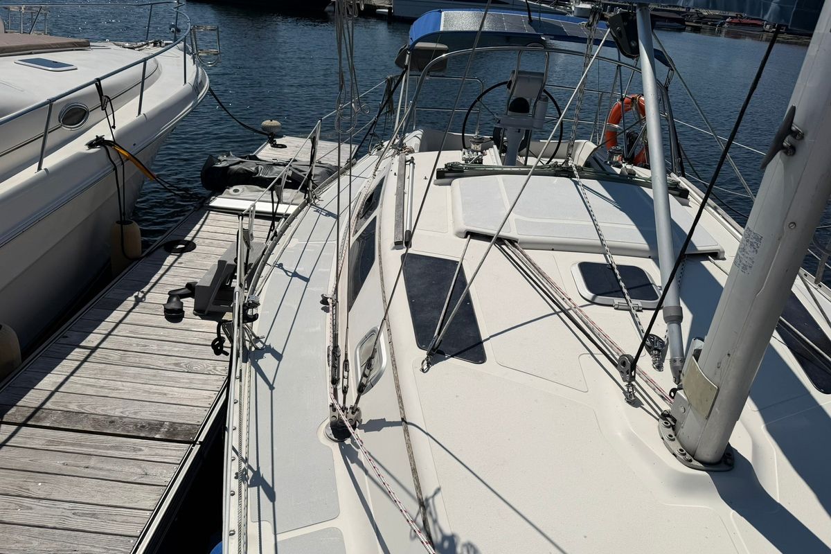 1990 Hunter 30
