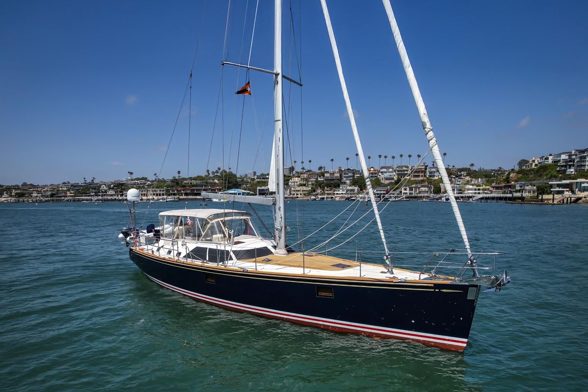 2014 Hylas 63
