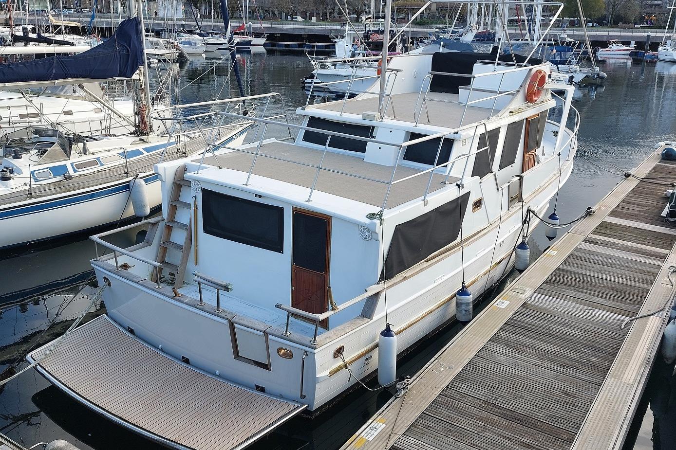 1981 Universal Marine New Trawler 41 for sale in Vigo, Pontevedra, Spain