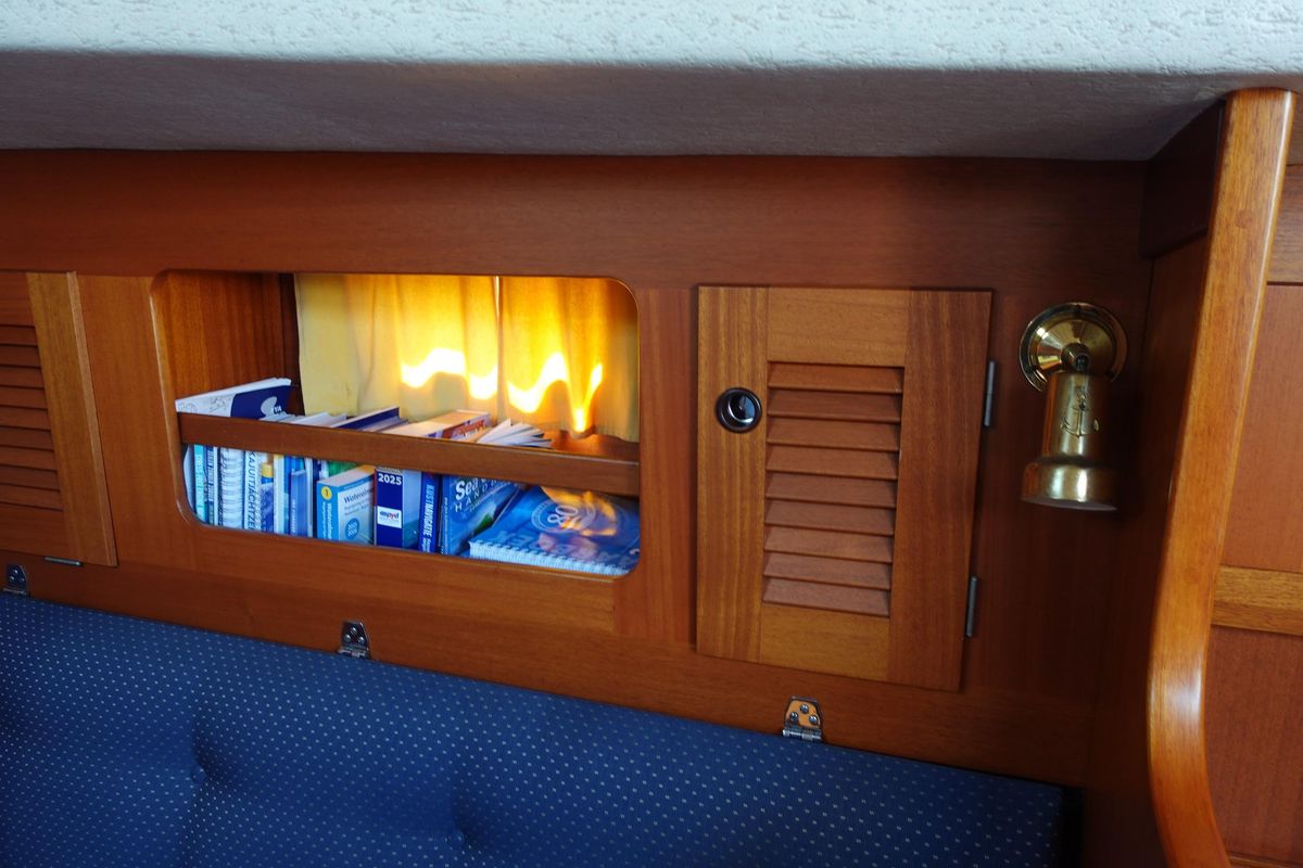 1987 Hallberg-Rassy 352