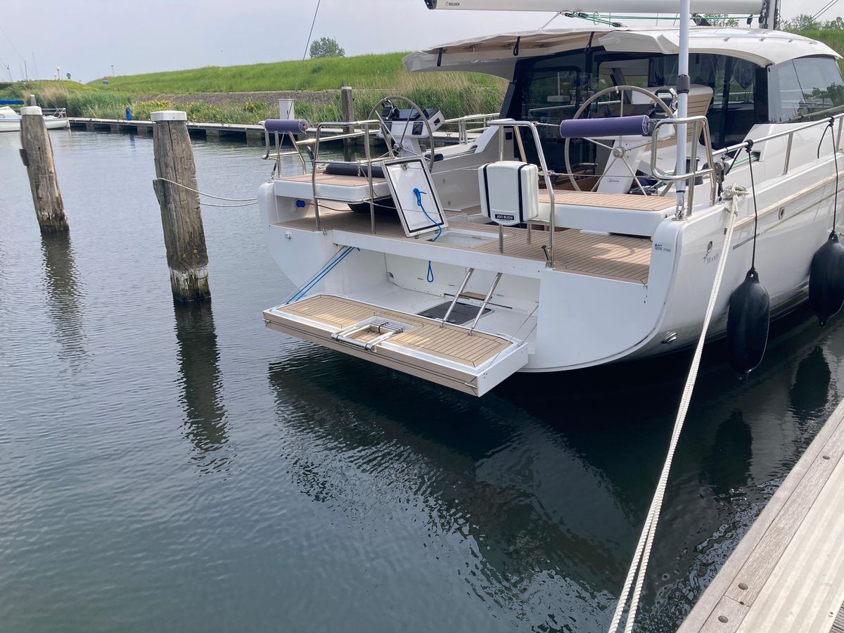 2022 Moody Decksaloon 41
