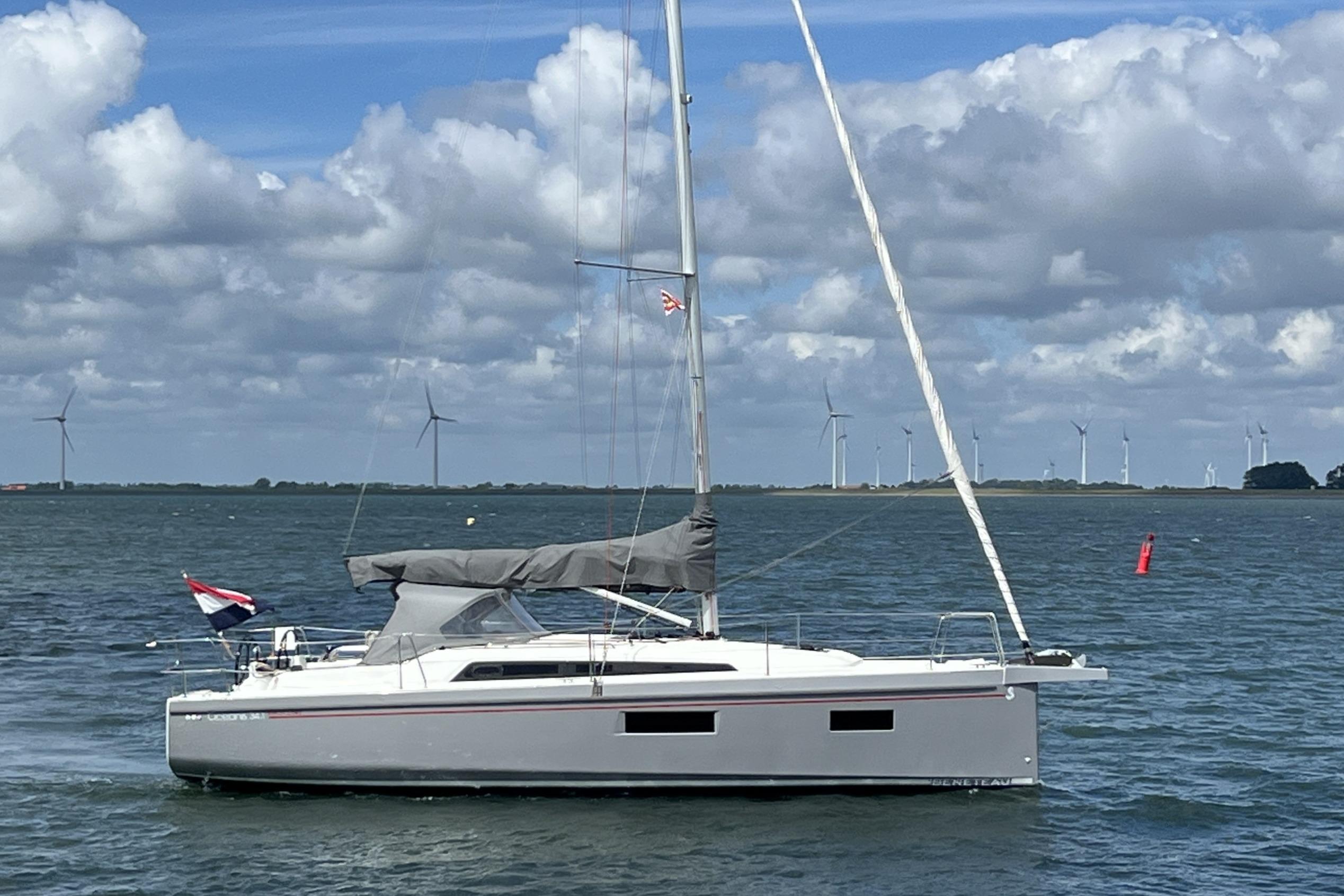 2022 Beneteau Oceanis 34.1 for sale in Sint Annaland, Netherlands