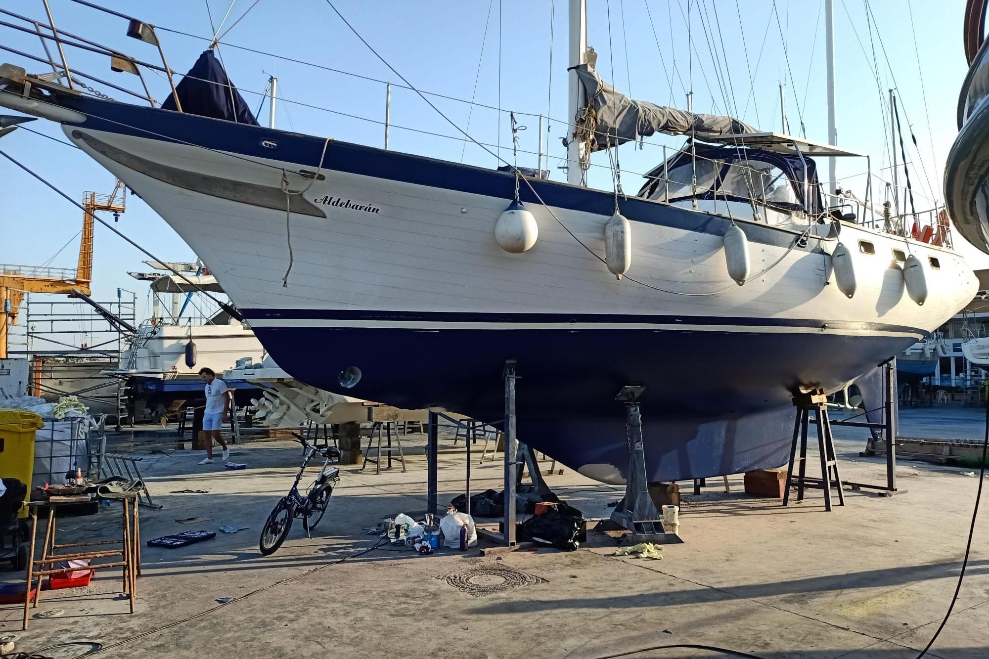 1982 Vagabond 42