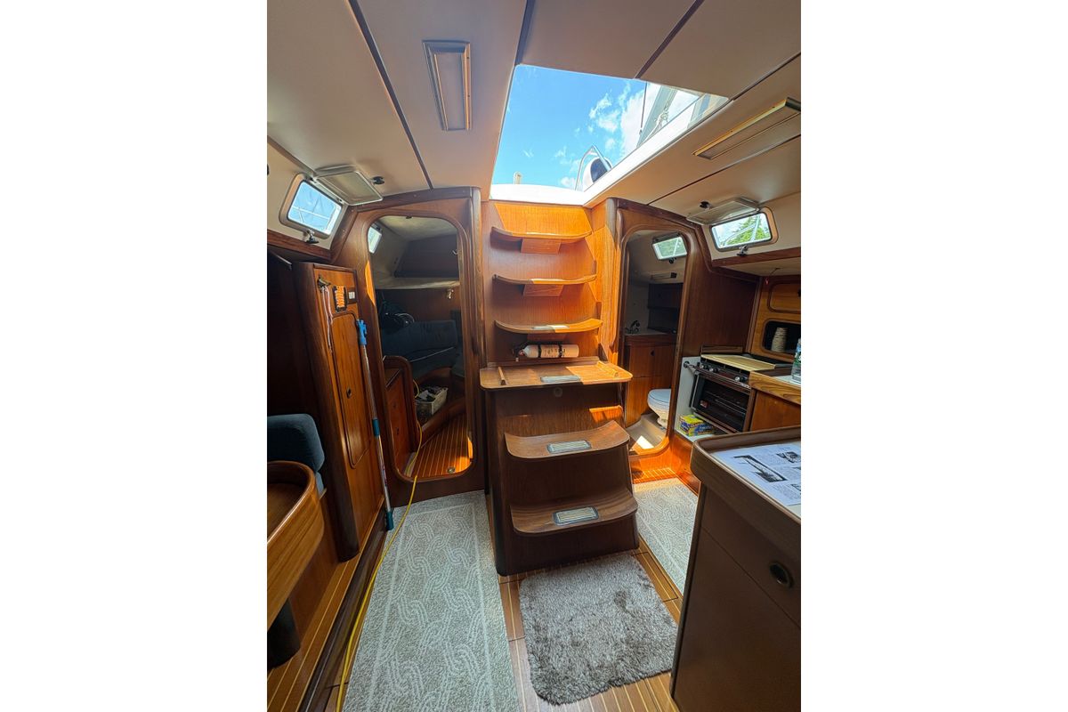 1985 Beneteau First 435