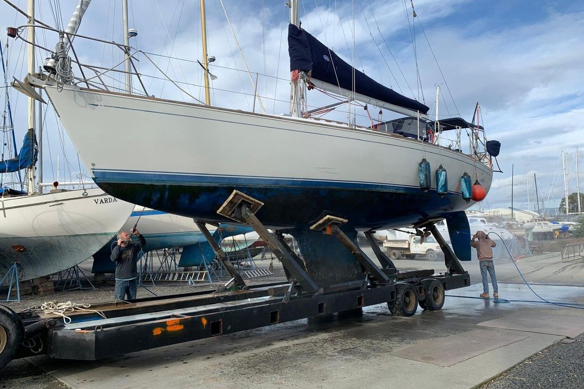1998 Sabre 402