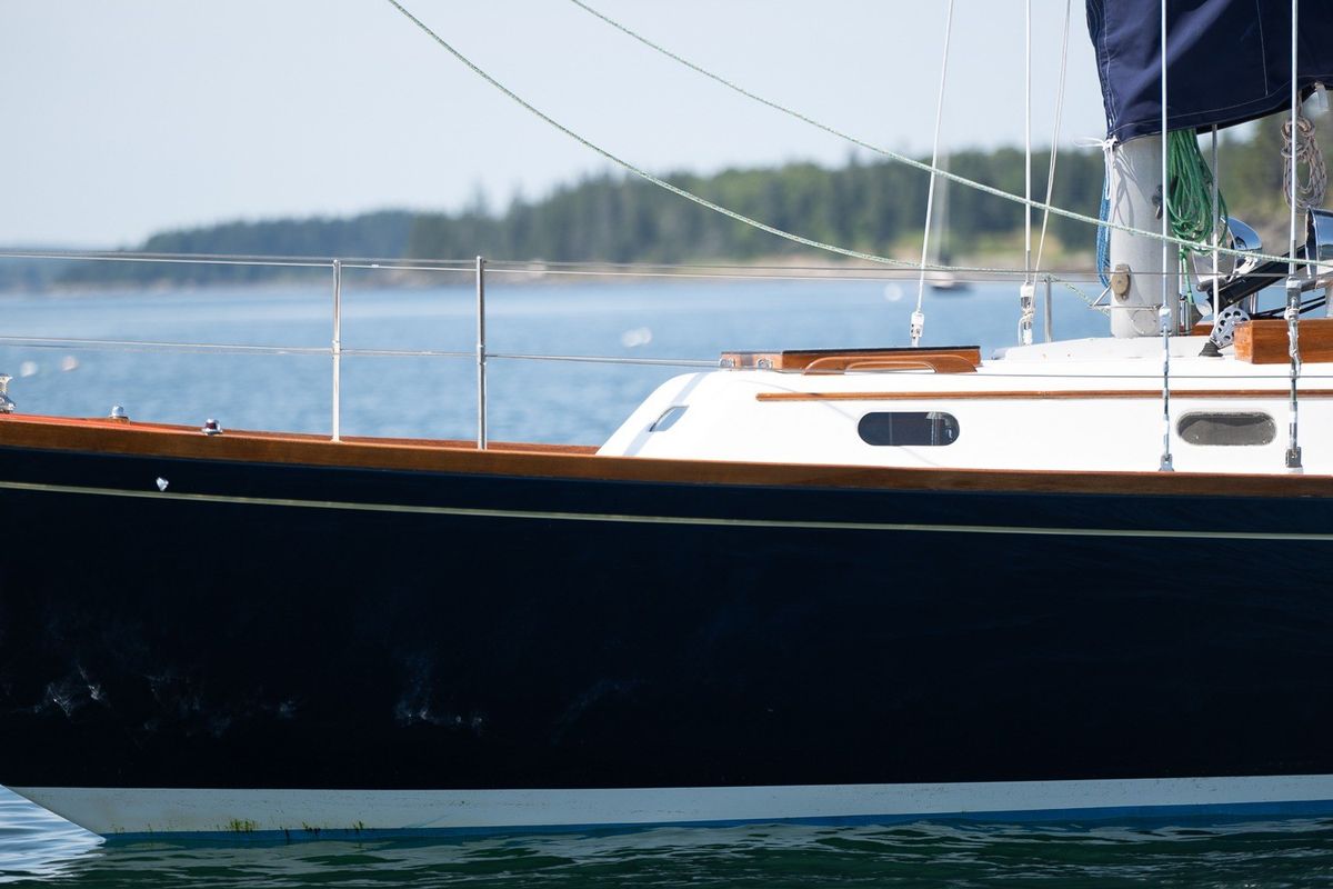 1987 Hinckley Sou'Wester 42