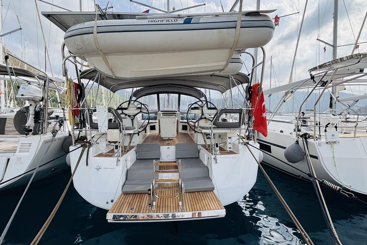 2018 Jeanneau 54