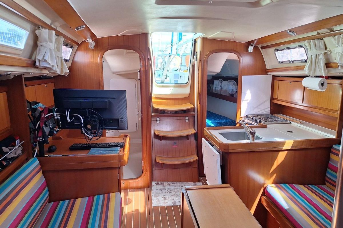 2006 Dufour 325 Grand Large