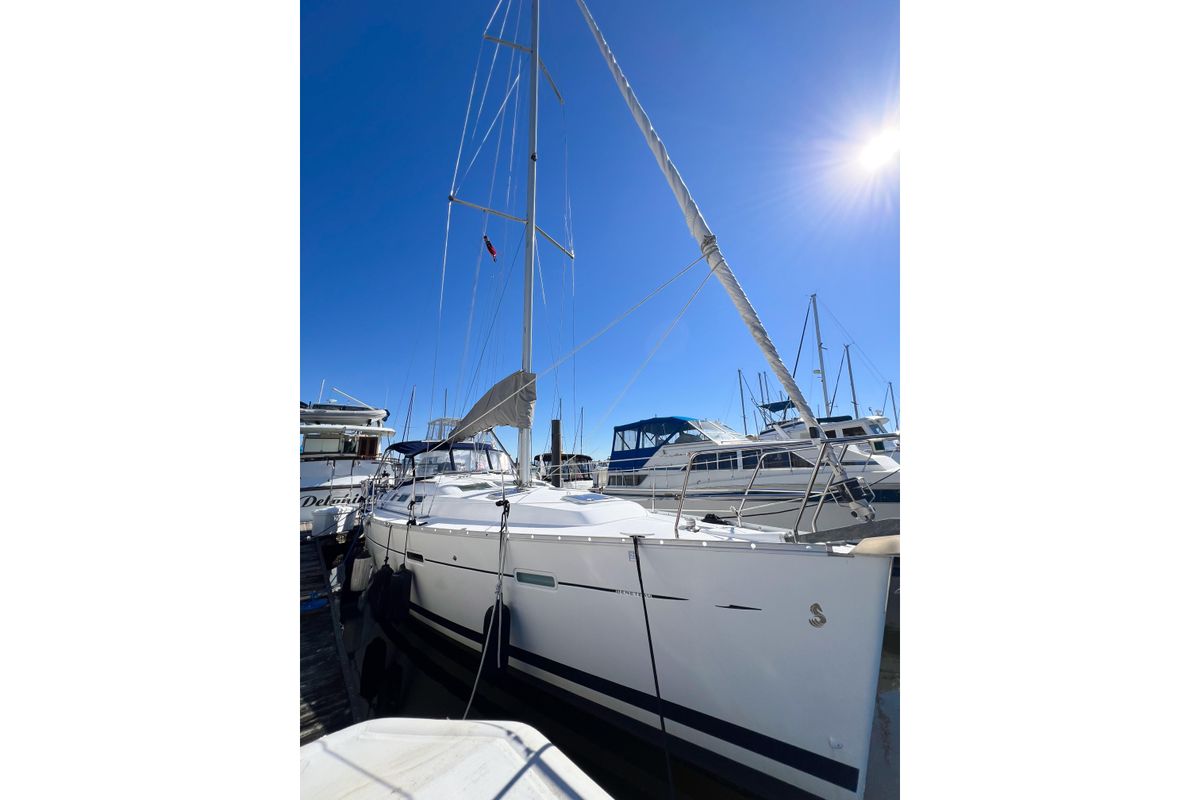 2007 Beneteau 373