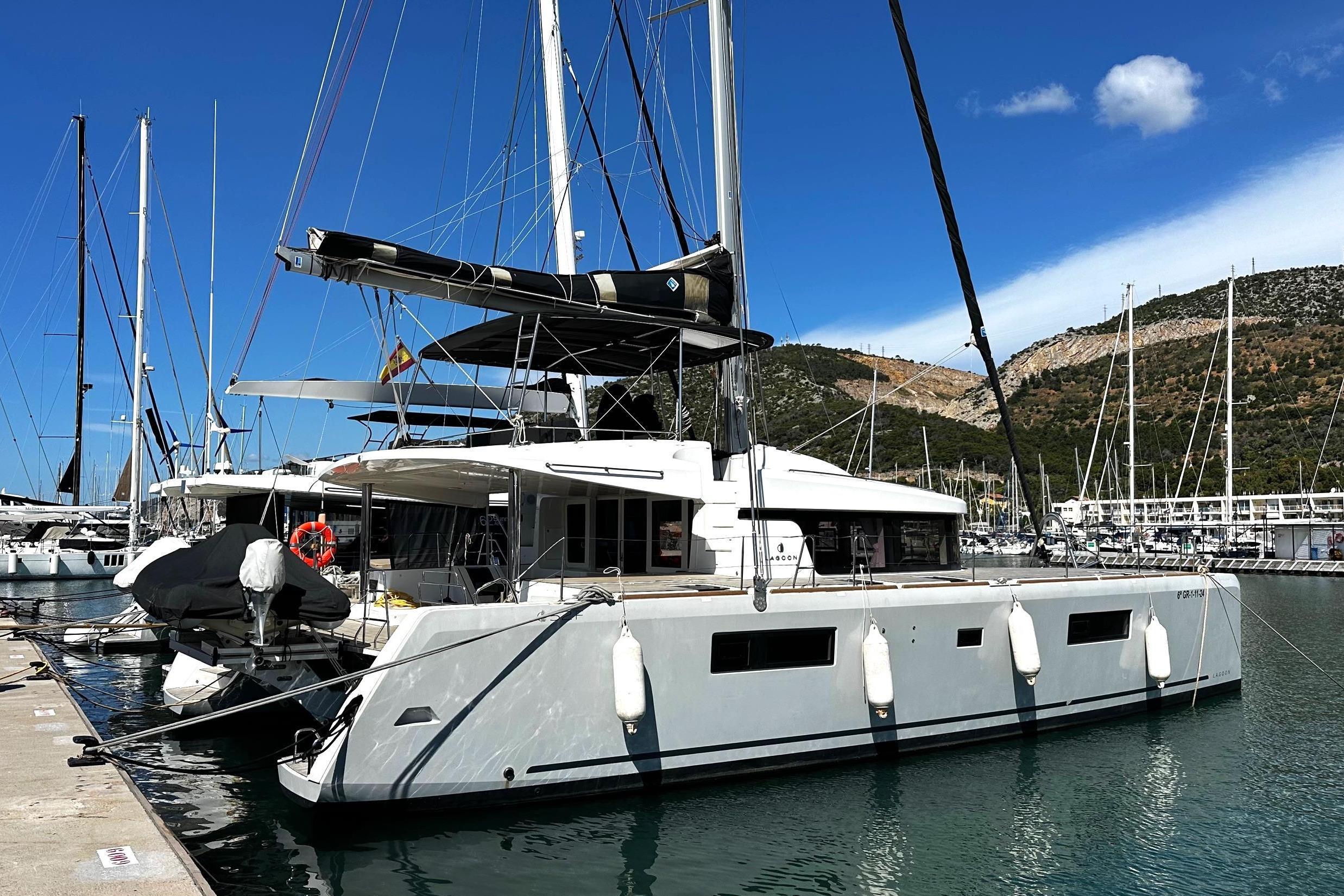 2014 Lagoon 52 F Boats