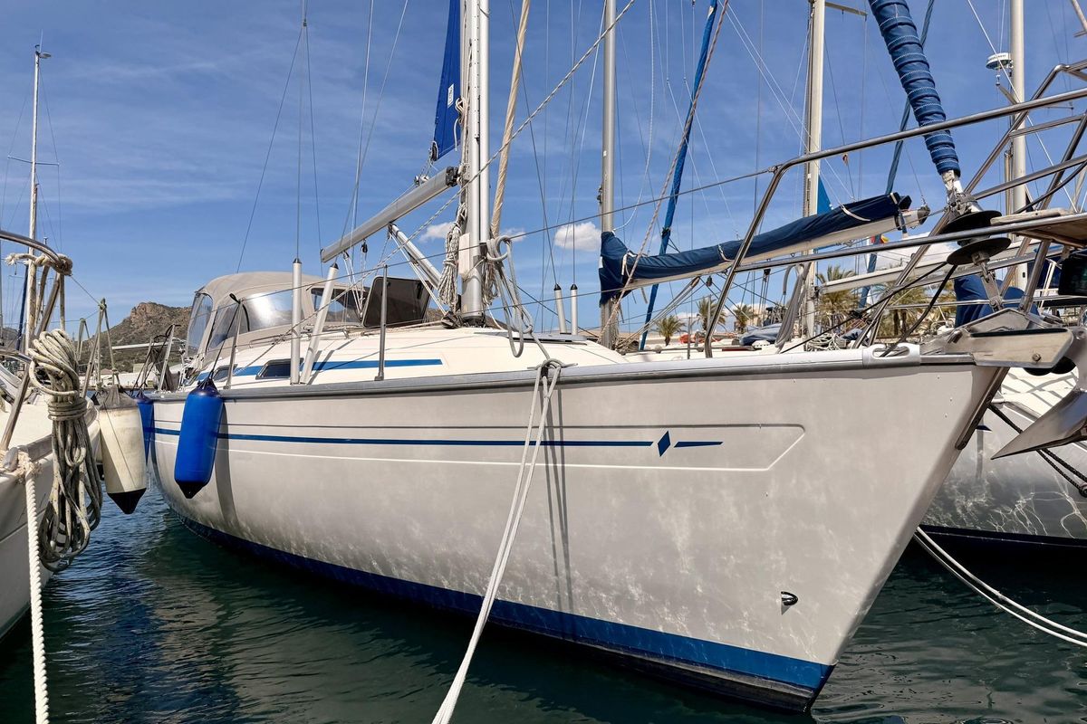 1999 Bavaria 37