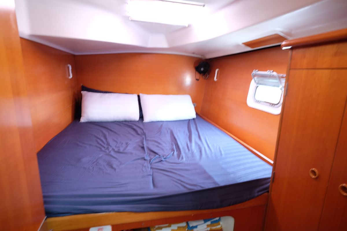 2003 Lagoon 380