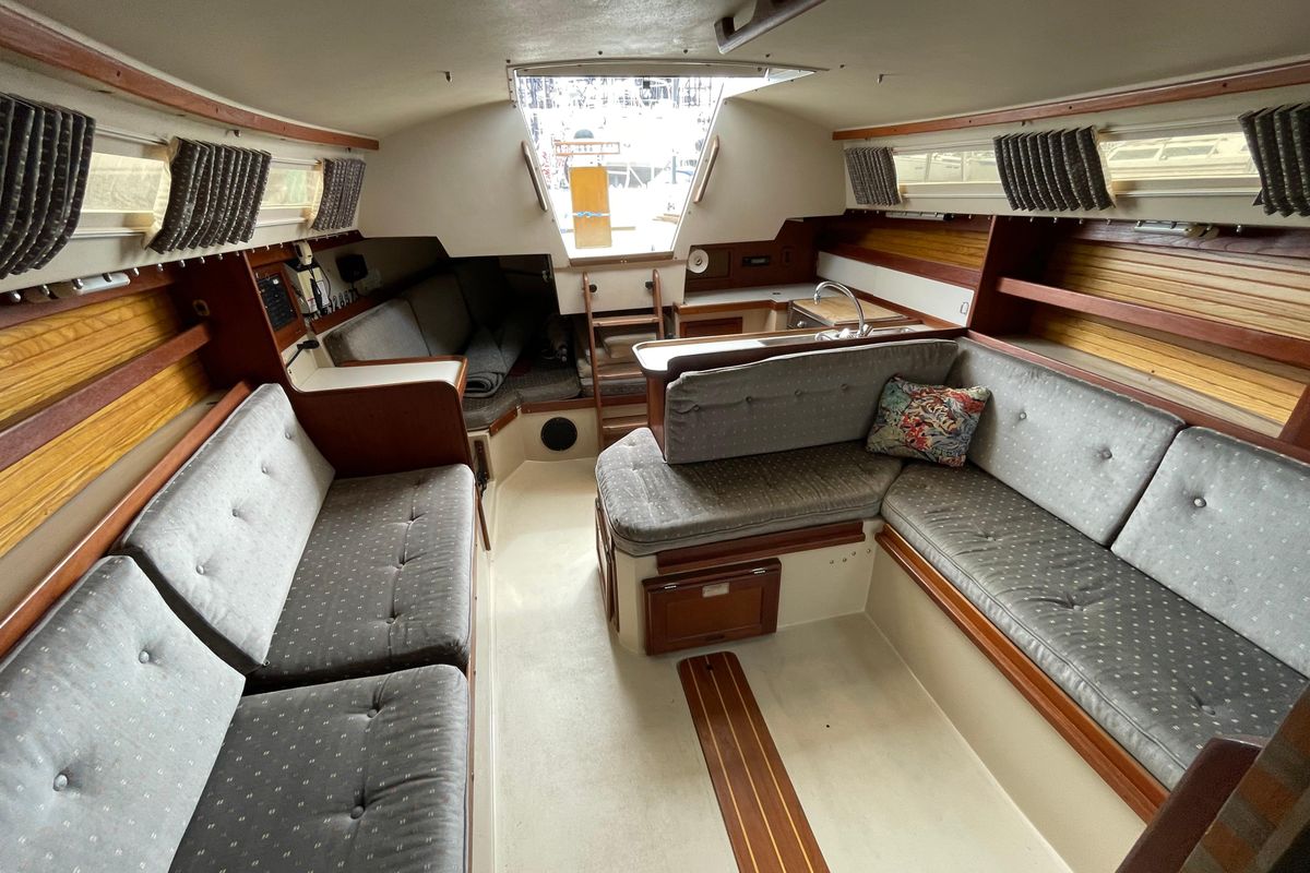 1988 Catalina 30