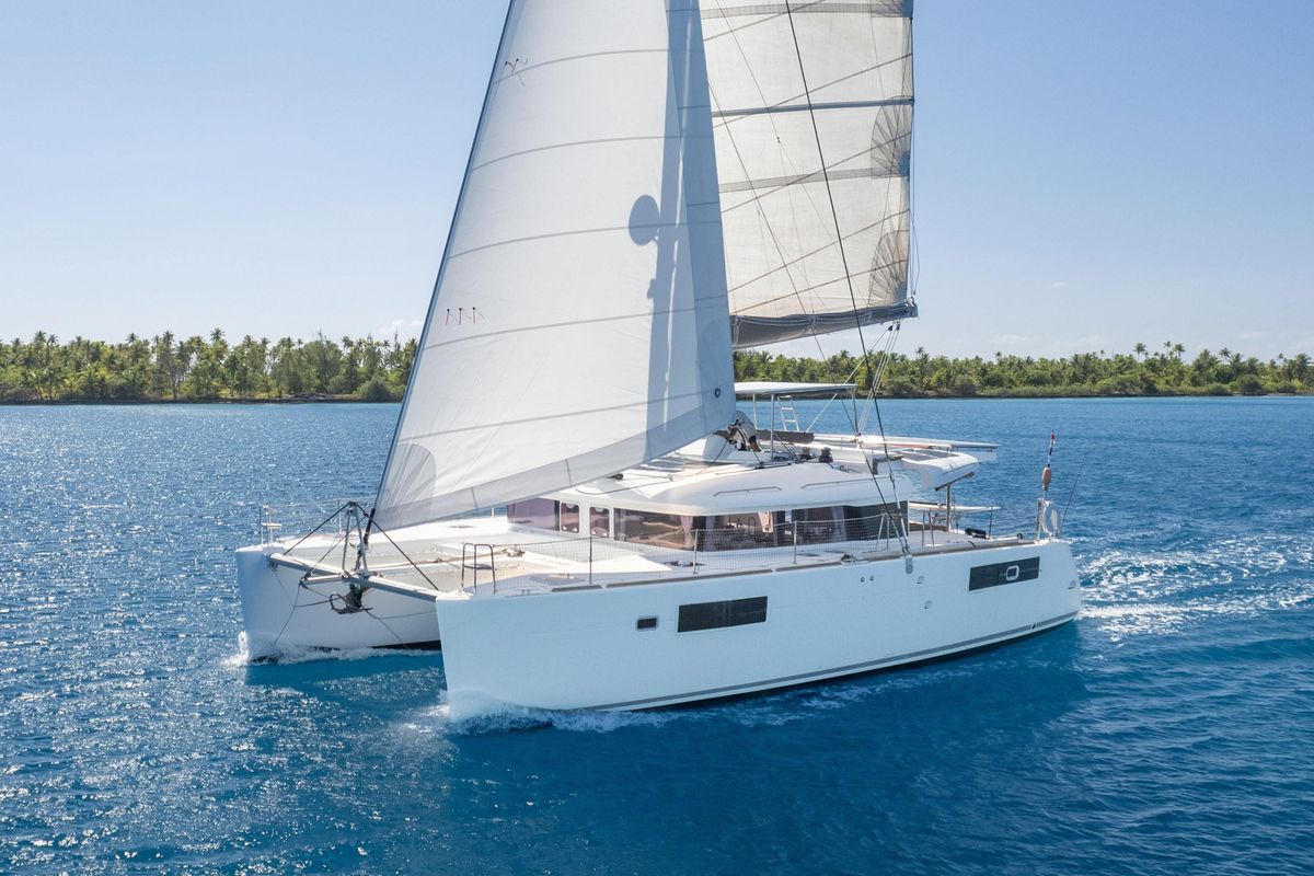 2013 Lagoon 450 F for sale in Papeete, French Polynesia 46 ft