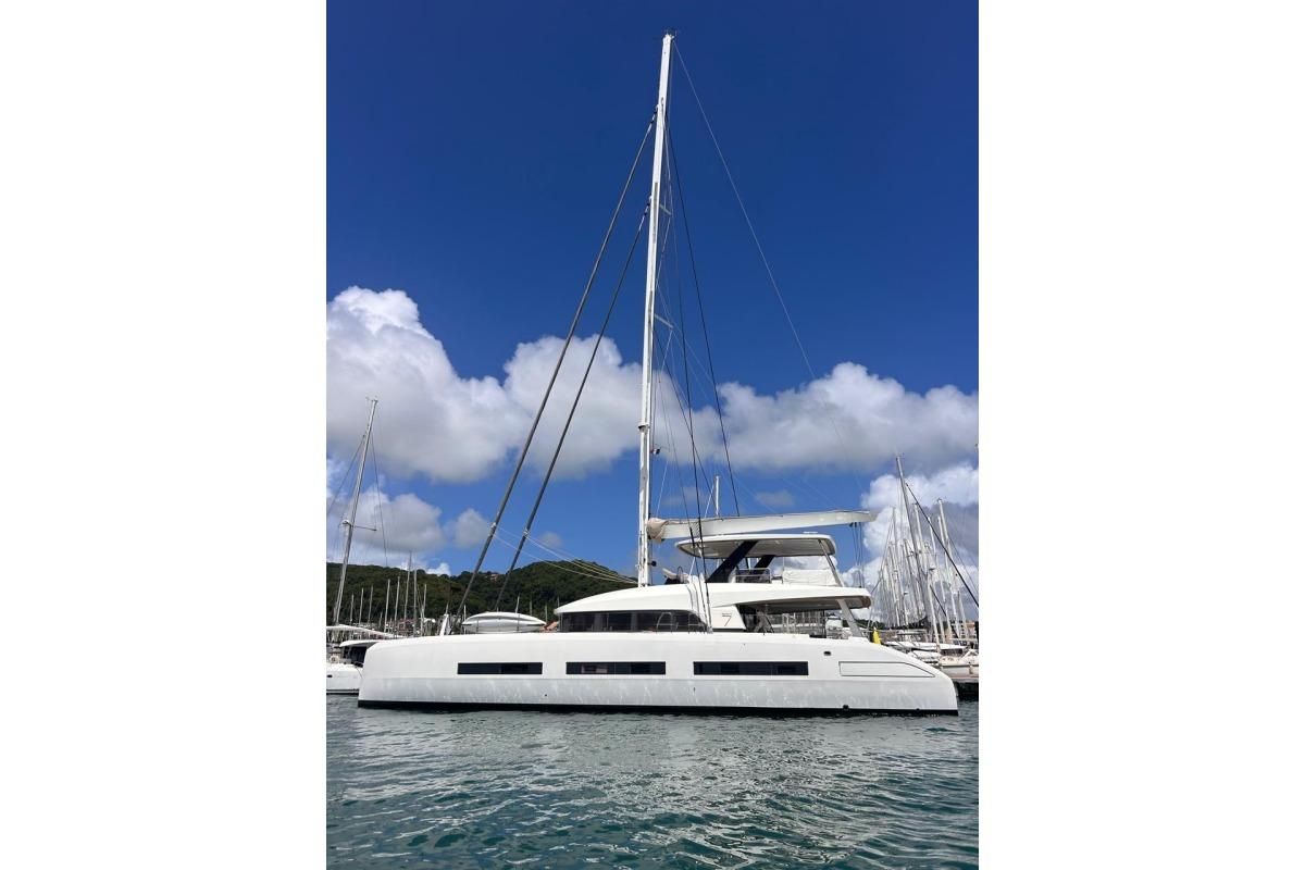 2023 Lagoon Seventy 7