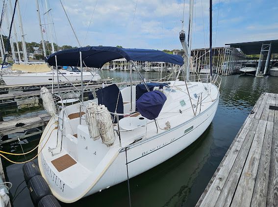 2004 Beneteau Oceanis Clipper 331 for sale in Grand Rivers, Kentucky
