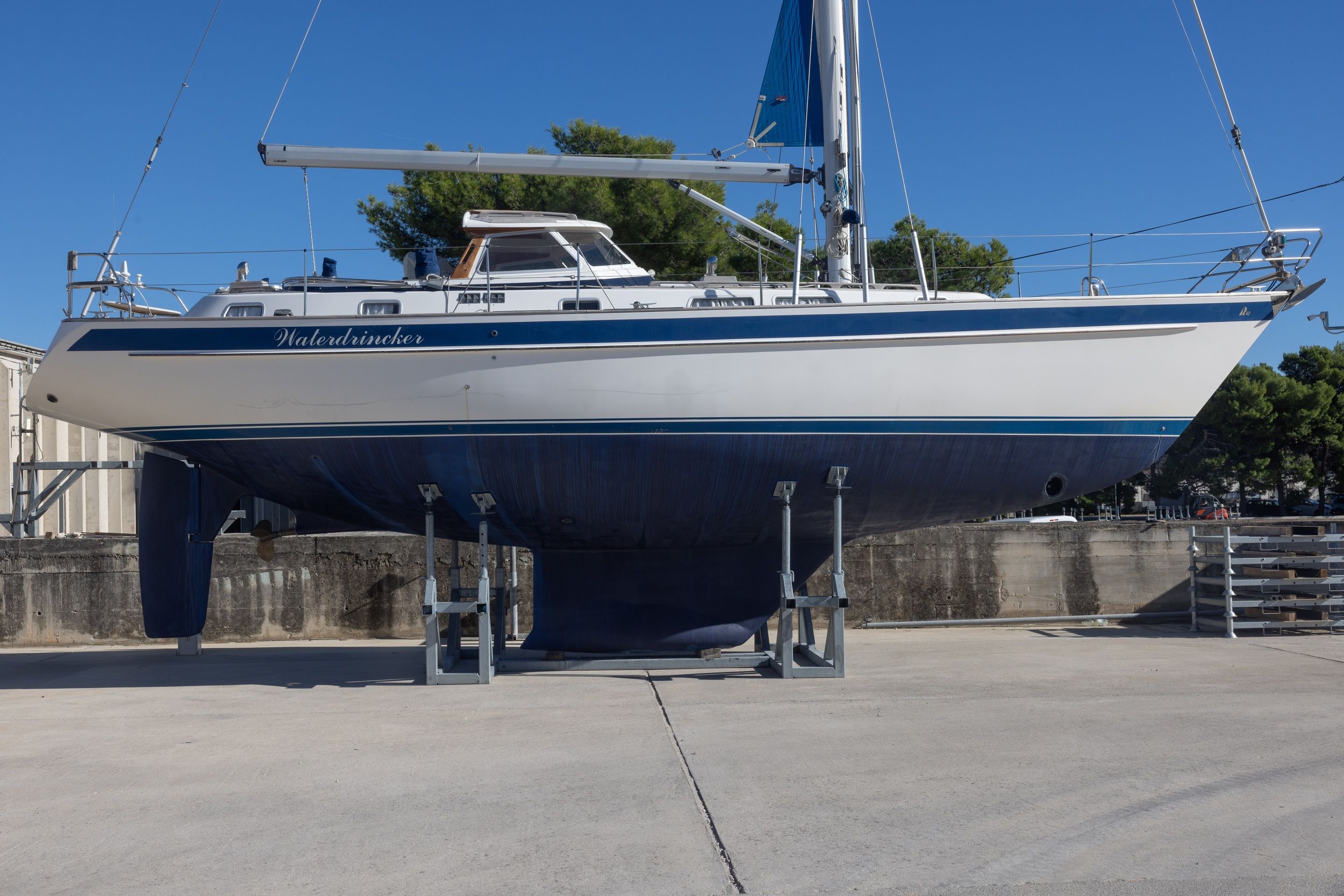 2000 Hallberg-Rassy 42 for sale in Onbekend, Croatia