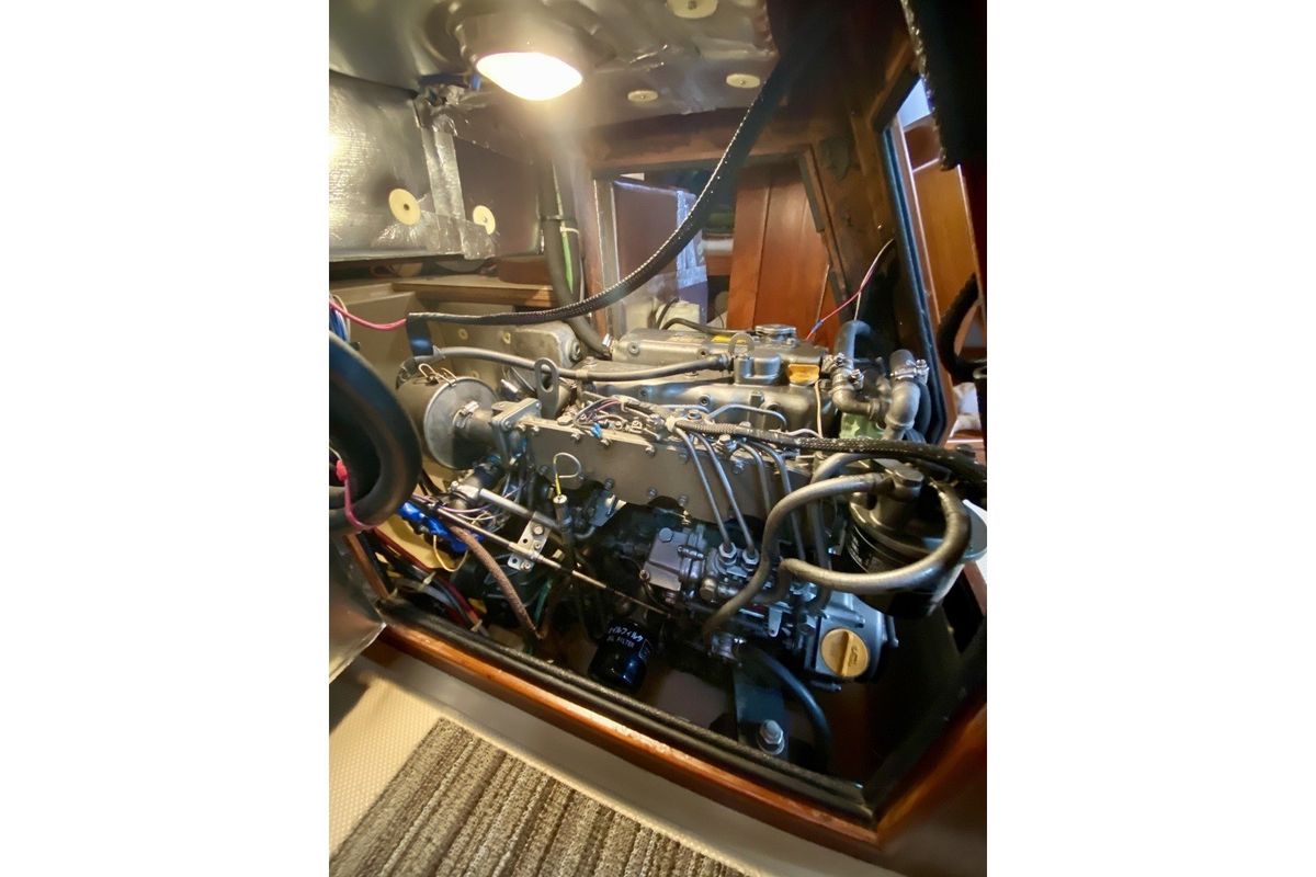 1995 Island Packet 40