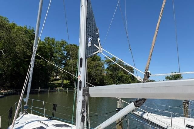 2002 Hunter 466