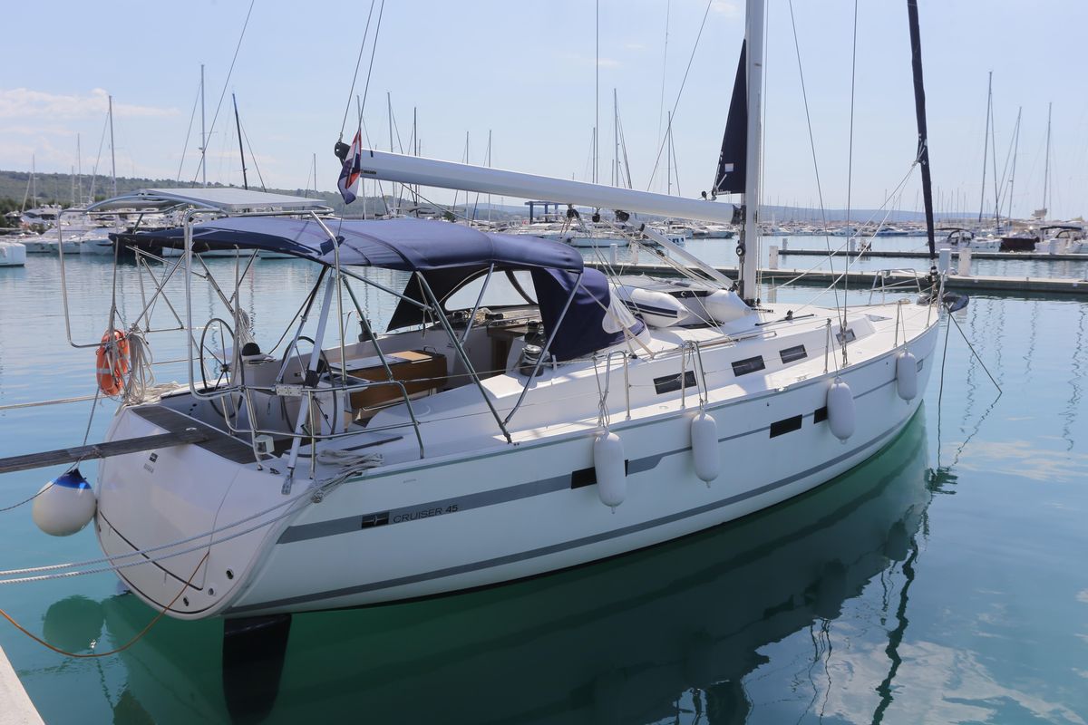 2012 Bavaria Cruiser 45 for sale in Zadar, Croatia 47 ft