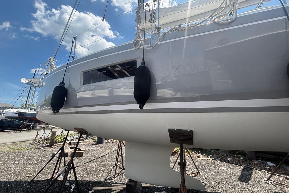 2021 Beneteau Oceanis 30.1