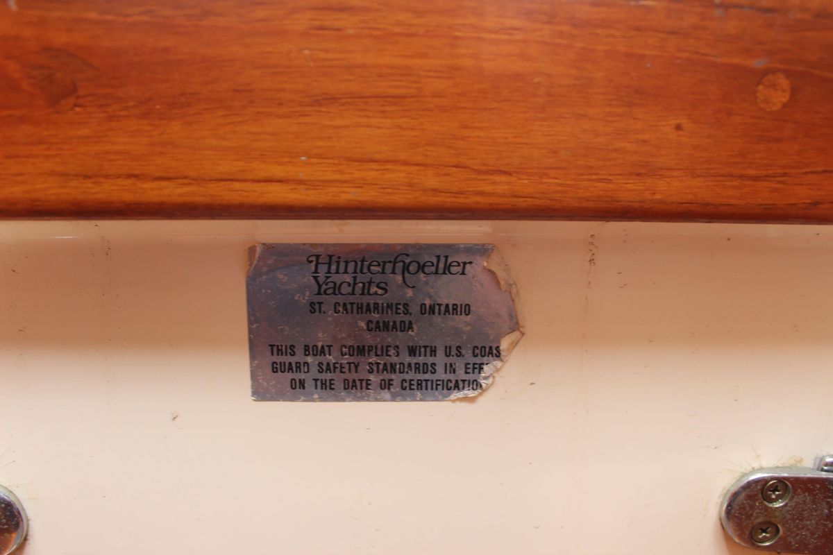 1985 Nonsuch 30