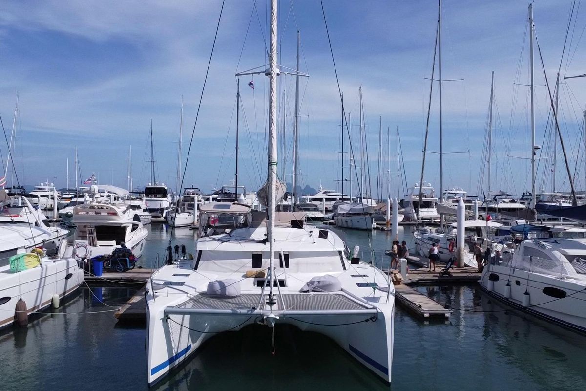 2021 Fountaine Pajot Saona 47
