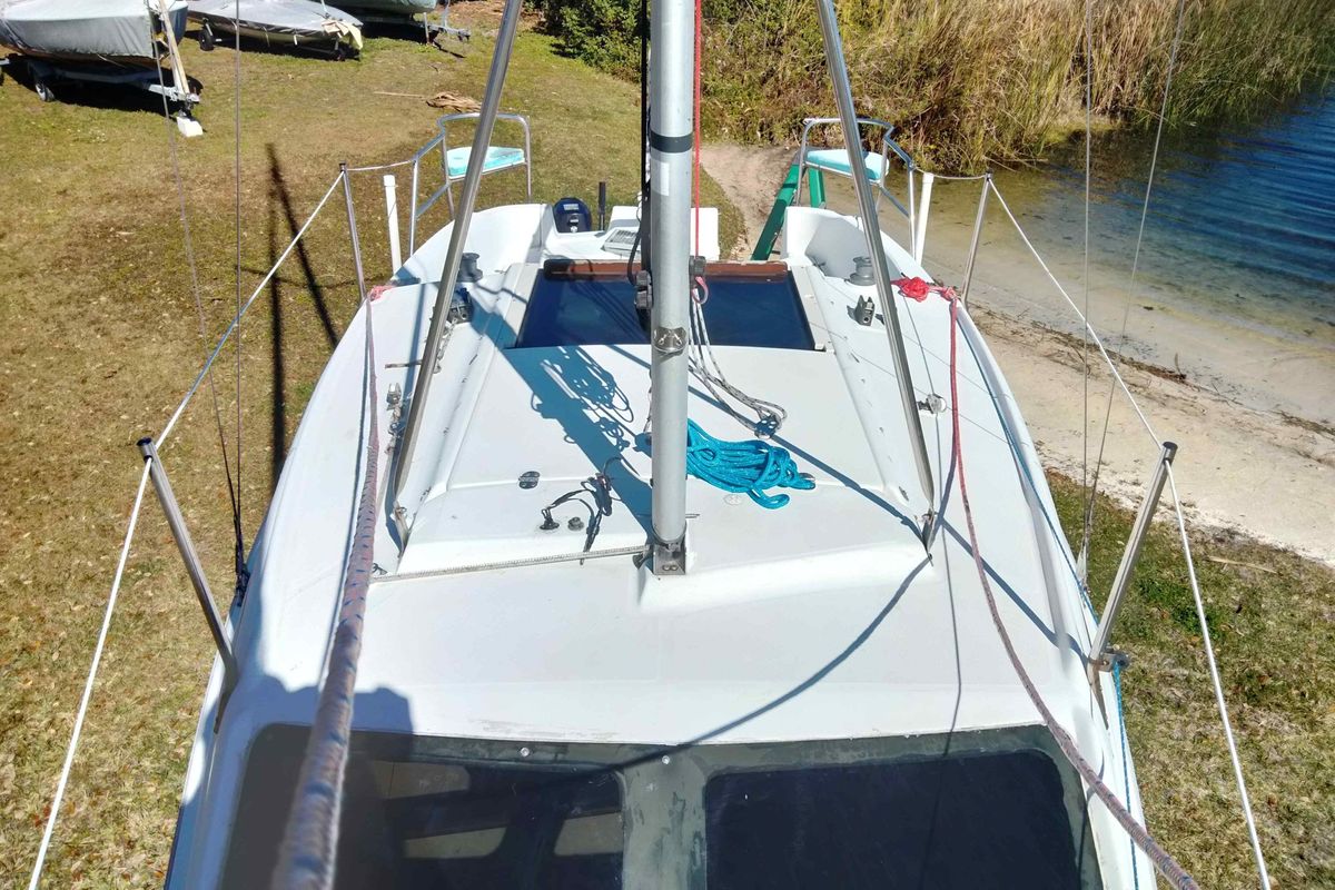 1998 Hunter 240