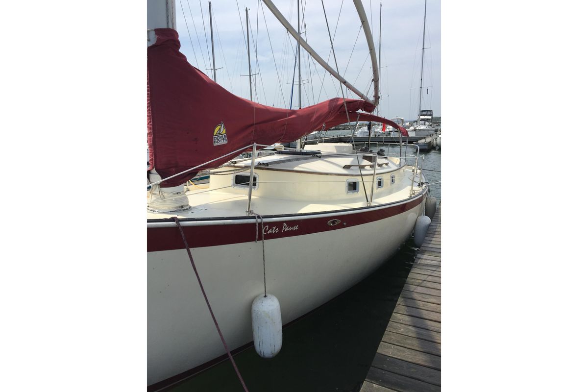1980 Hinterhoeller Nonsuch 30 Classic