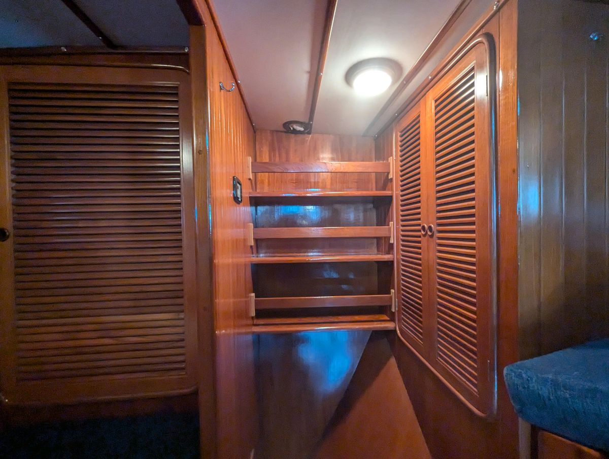 1989 Tayana 55
