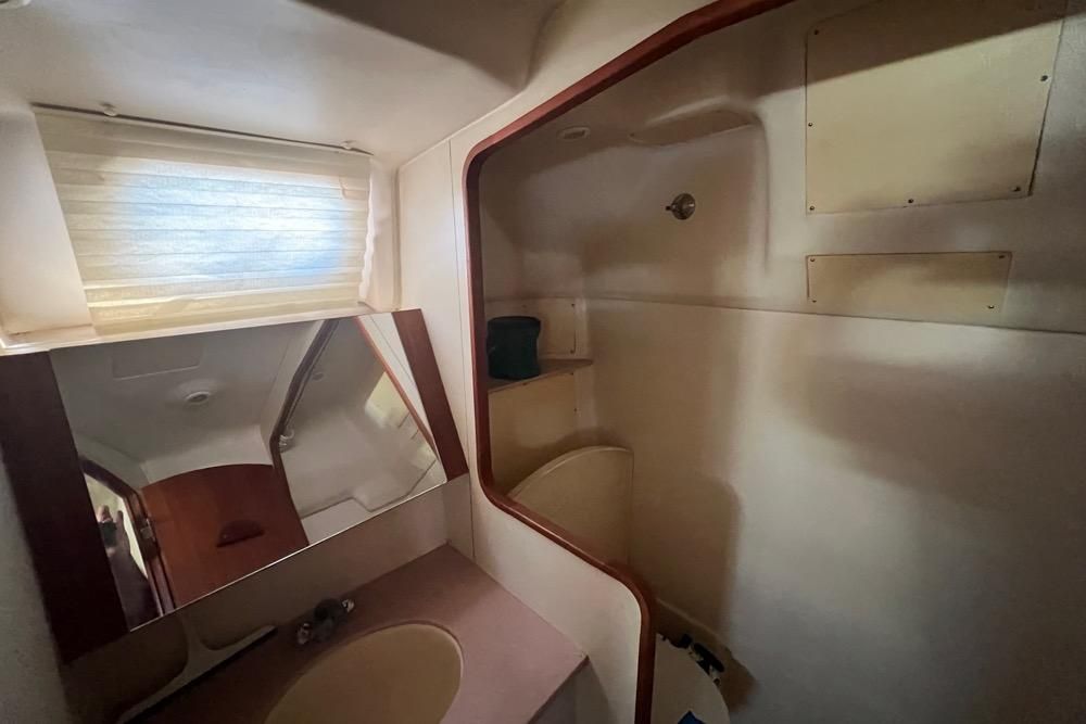 2001 Hunter Passage 420