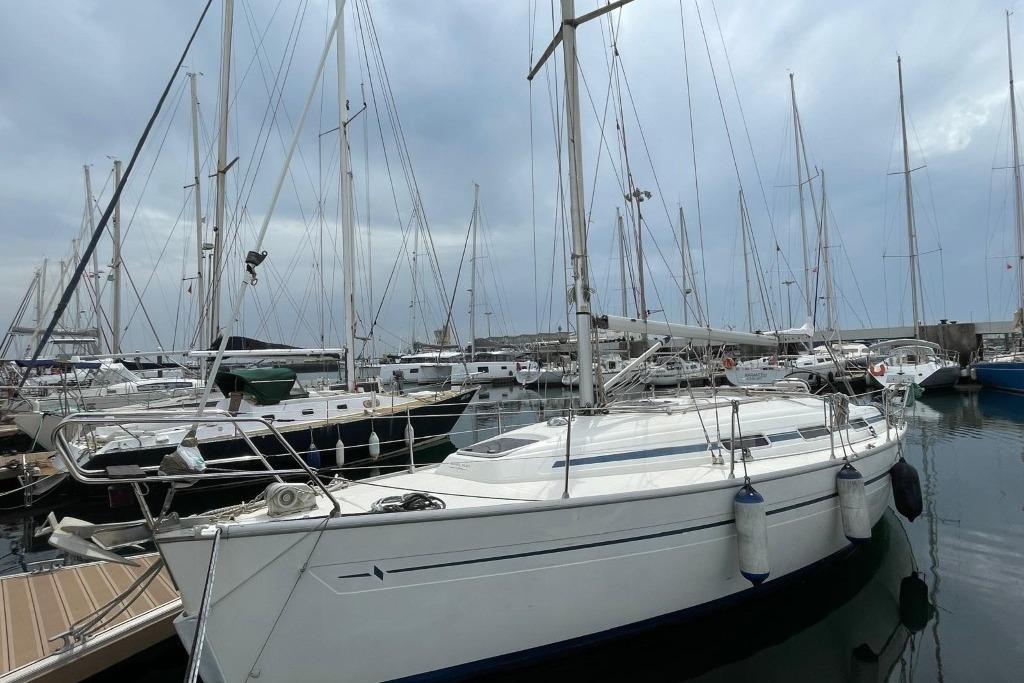 2003 Bavaria 32