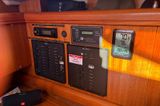 2004 Hunter 36