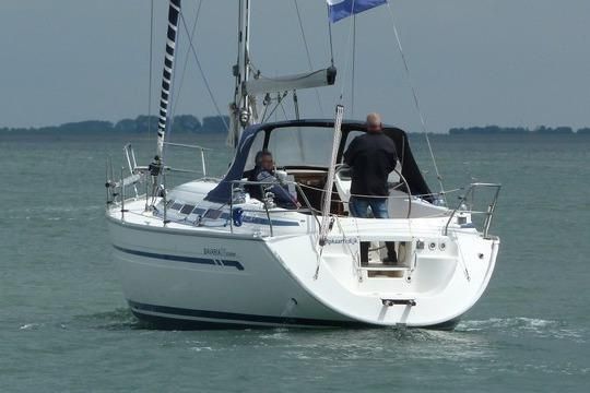 2004 Bavaria Cruiser 36