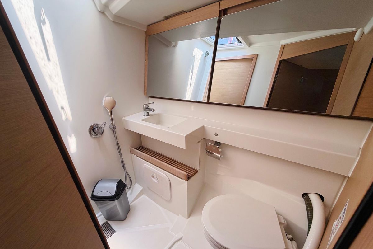 2018 Jeanneau Sun Odyssey 440