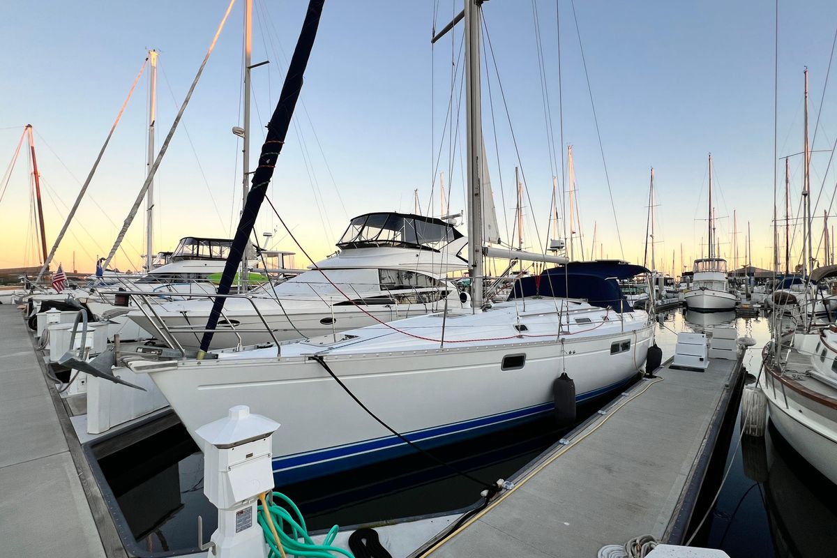 1993 Beneteau Oceanis 440 Boats