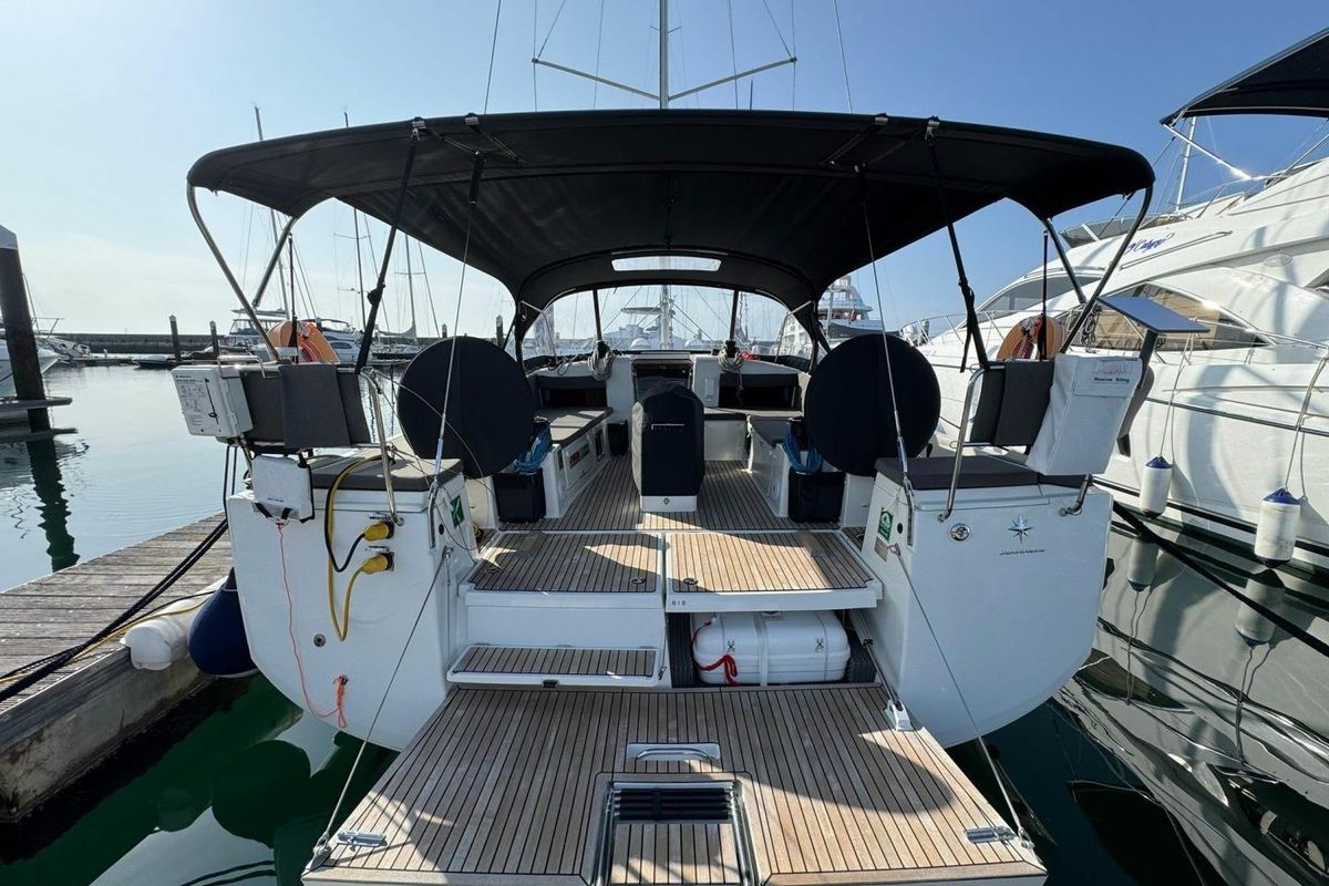 2022 Jeanneau Sun Odyssey 490