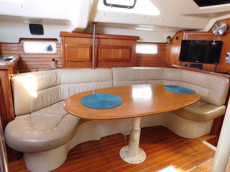 1994 Hunter Passage