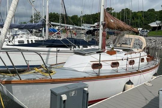 1984 Cape Dory 270 for sale in Grand Rivers, Kentucky