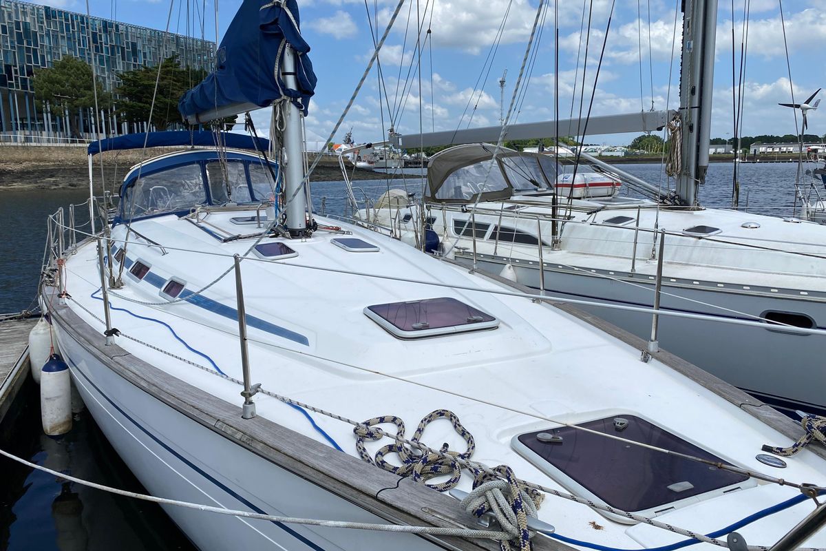 2001 Bavaria 44