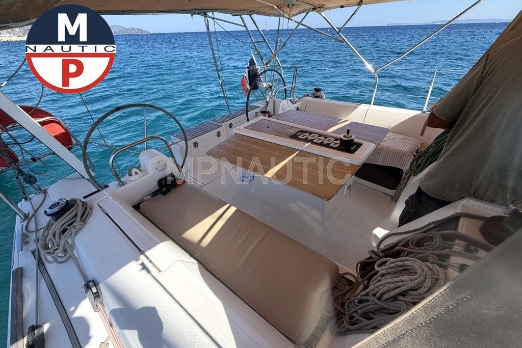 2016 Dufour 412 Grand Large for sale in Bormes-les-Mimosas, Var, France