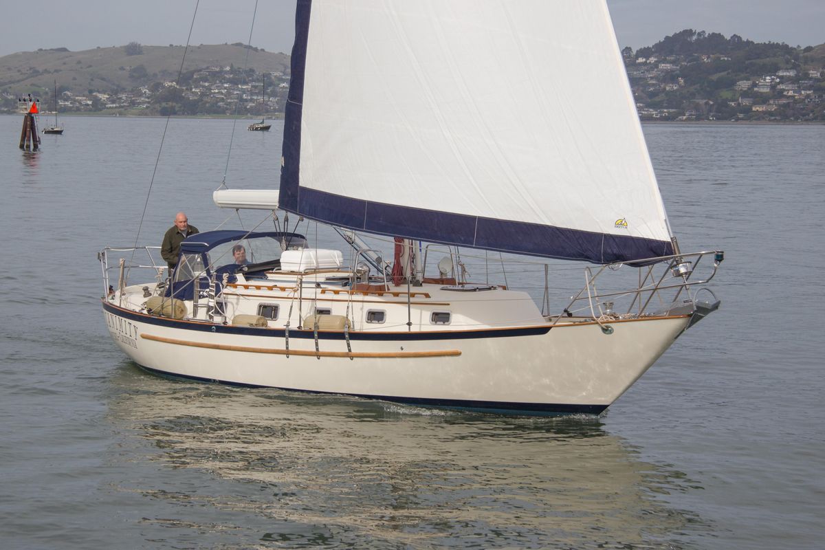 1992 Pacific Seacraft 37