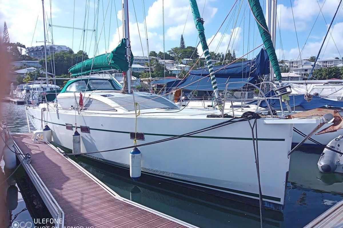 2012 RM Yachts RM 1260