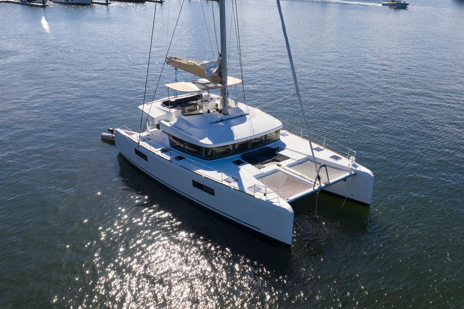 2021 Lagoon 52 F for sale in West Grand Bahama, Bahamas