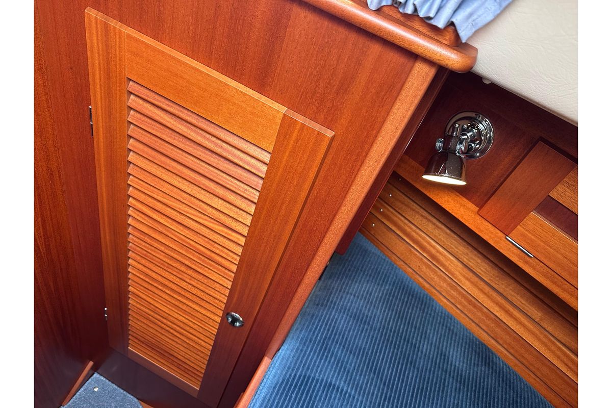 2001 Hallberg-Rassy 34