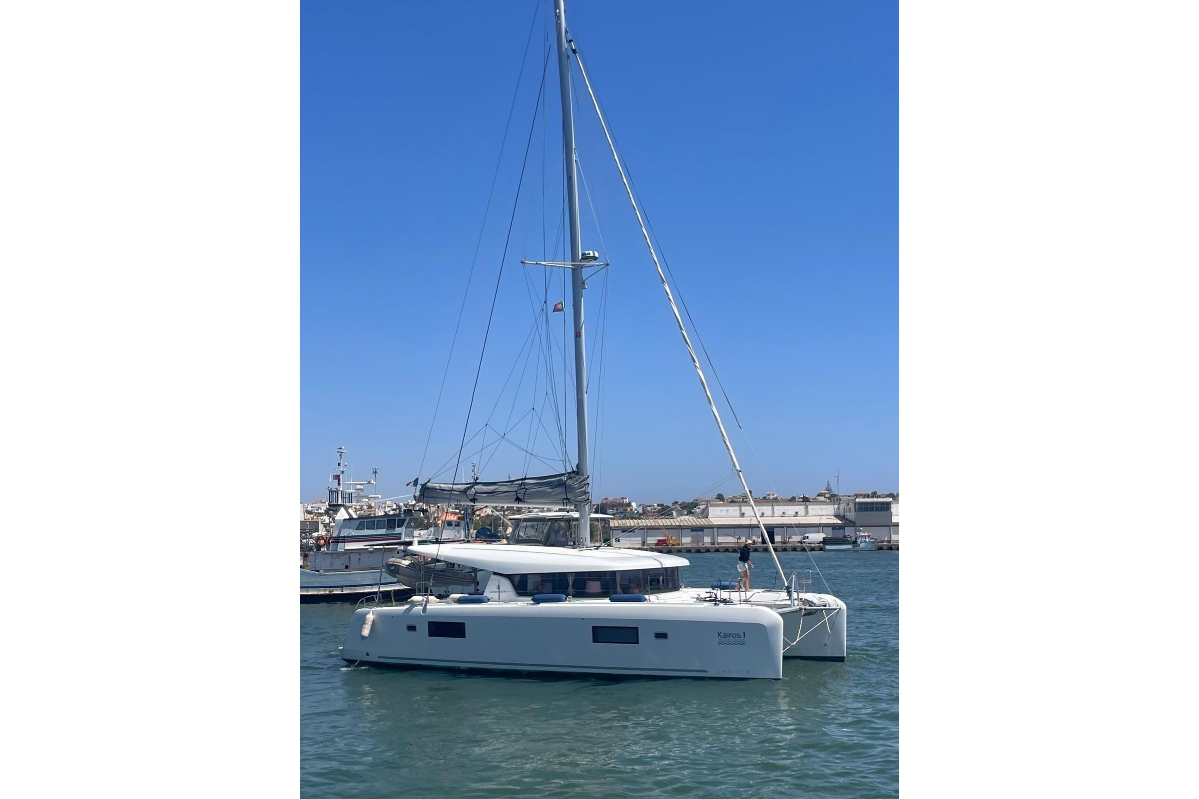 2020 Lagoon 42 for sale in Lagos, Portugal