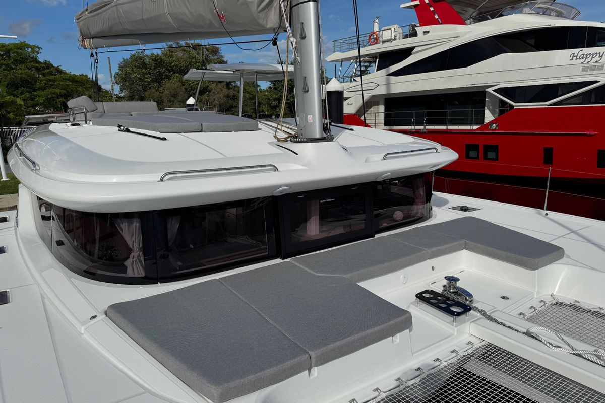 2026 Lagoon 43