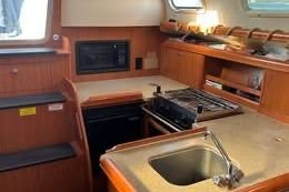 2008 Hunter 33