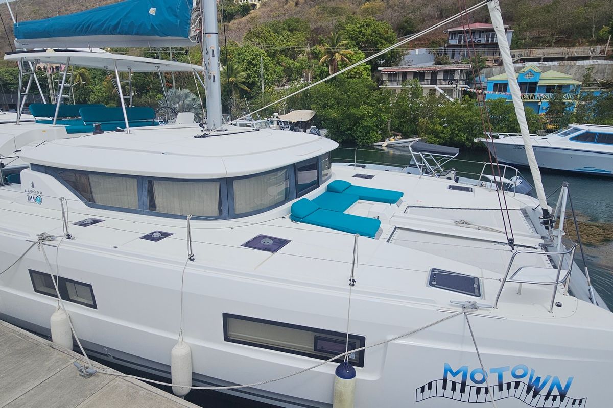2021 Lagoon 46